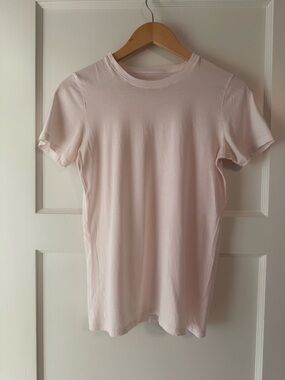 Everlane Box Cut Tee T-Shirt in Light Pink